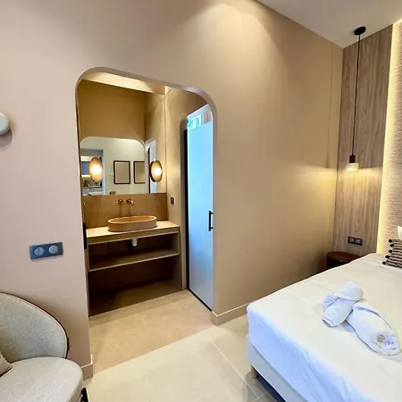 3 Avec Jardin Prive Апартаменты Канны