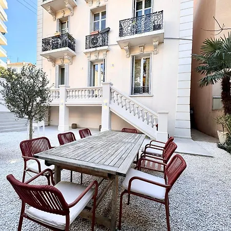 3 Avec Jardin Prive